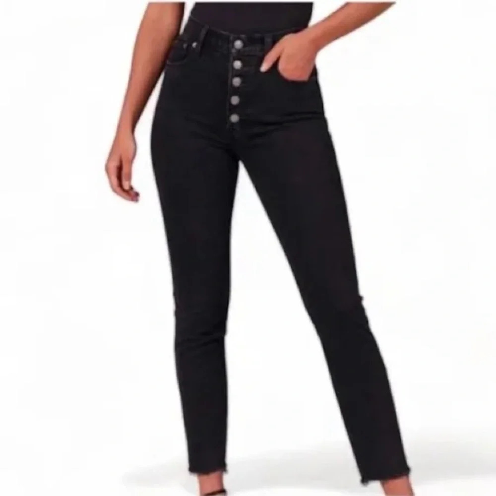 Abercrombie & Fitch Curve Love Skinny High Rise Jeans in Black - NWOT - 26/2s